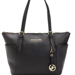 MICHAEL Michael Kors Jet Set Large Crossgrain Leat